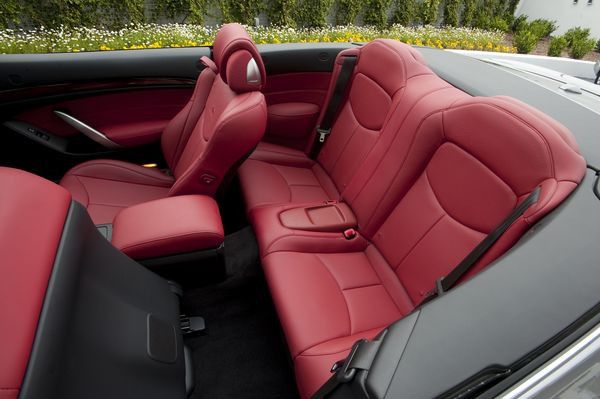 Infiniti lance le nouveau G37 Cabriolet