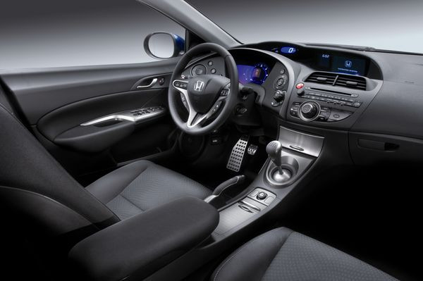 La Honda Civic s’offre un léger restyling