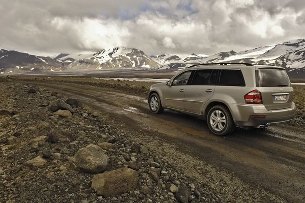 Le Mercedes GL s’offre un restyling