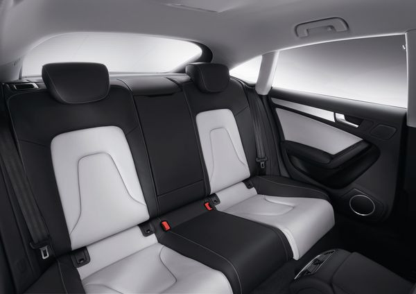 Le coupé 5 portes Audi A5 Sportback proposé à partir de 35 900 euros en 2.0 TDI 170 ch