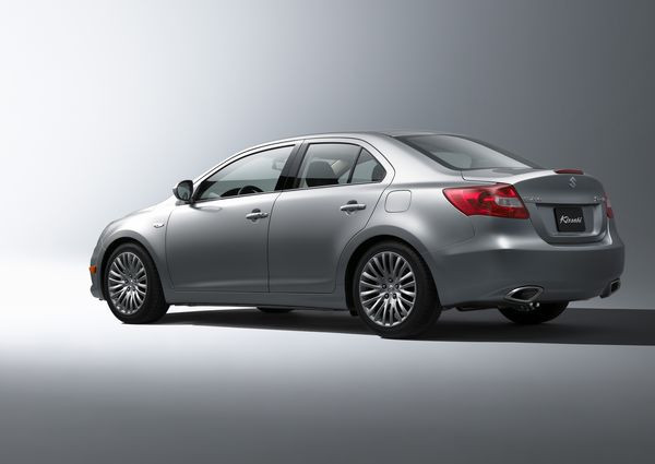 Suzuki dévoile sa nouvelle berline sportive Kizashi