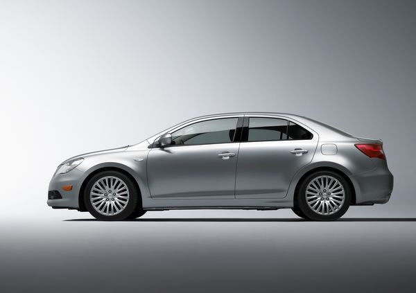 Suzuki dévoile sa nouvelle berline sportive Kizashi