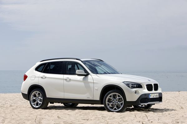 Premier prix inférieur à 30 000 Euros pour le nouveau BMW X1 compact