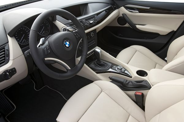 Premier prix inférieur à 30 000 Euros pour le nouveau BMW X1 compact