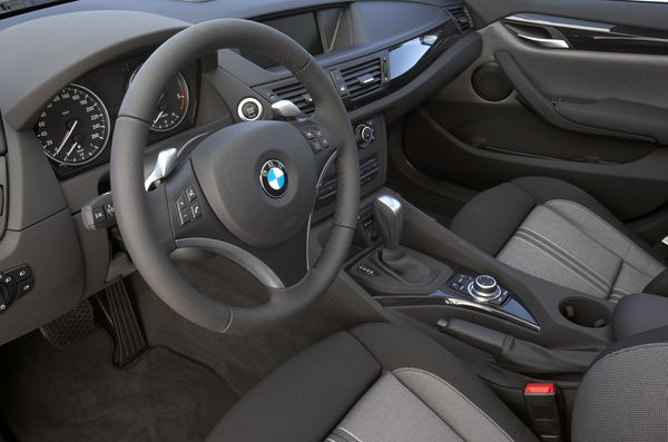 Premier prix inférieur à 30 000 Euros pour le nouveau BMW X1 compact