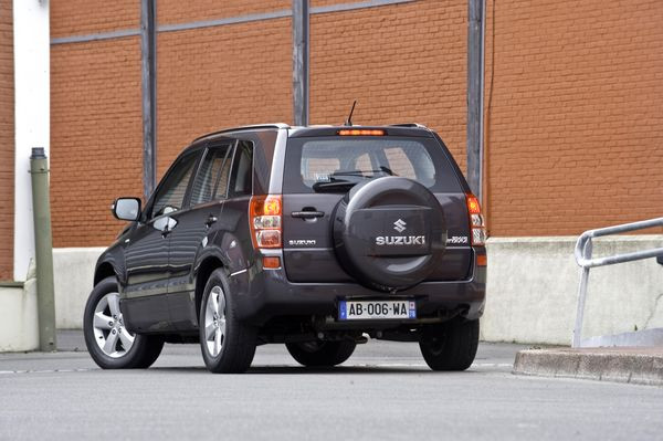 Le Suzuki Grand Vitara s’offre un très léger restylage