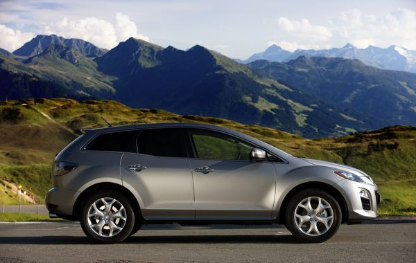 Le Mazda CX-7 restylé reçoit un nouveau moteur diesel