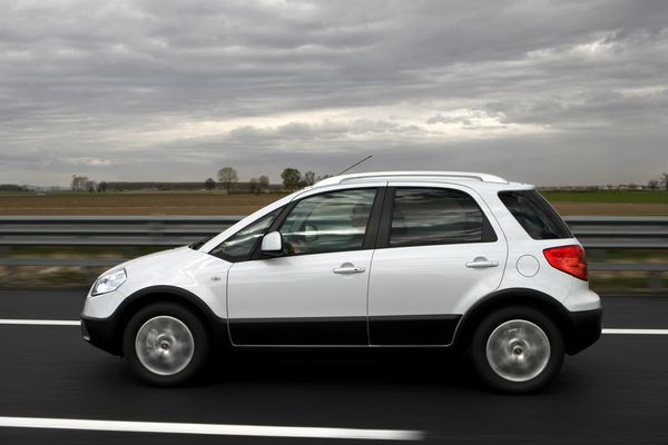 Le nouveau Fiat Sedici s’offre un restyling et de nouveaux moteurs
