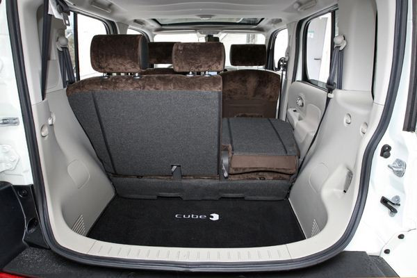 La troisième génération du Nissan Cube commercialisée en France