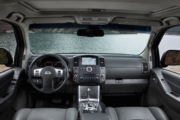 Le Nissan Pathfinder s'offre un léger restyling