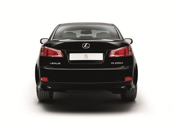 La berline sportive Lexus s'offre une cure de rajeunissement