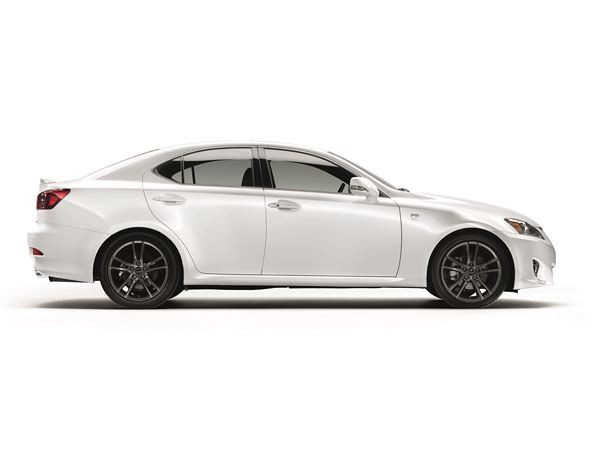 La berline sportive Lexus s'offre une cure de rajeunissement
