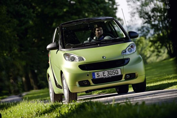 La Smart Fortwo Coupé restylée commercialisée à partir de 9 990 euros