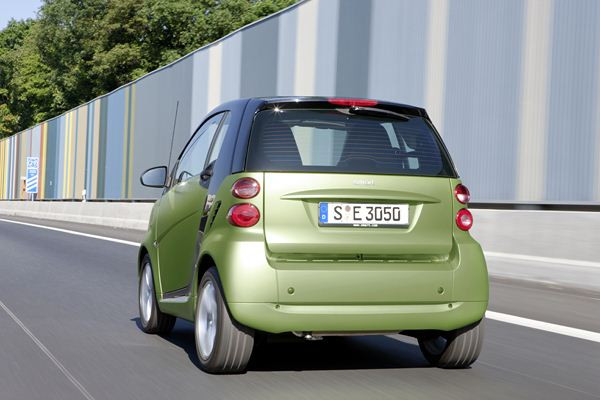 La Smart Fortwo Coupé restylée commercialisée à partir de 9 990 euros