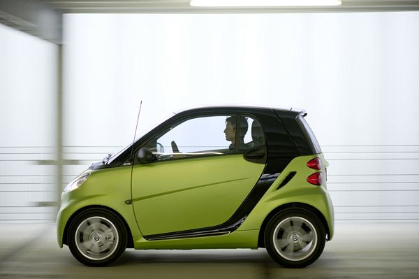 La Smart Fortwo Coupé restylée commercialisée à partir de 9 990 euros