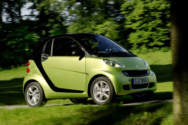 La Smart Fortwo Coupé restylée commercialisée à partir de 9 990 euros