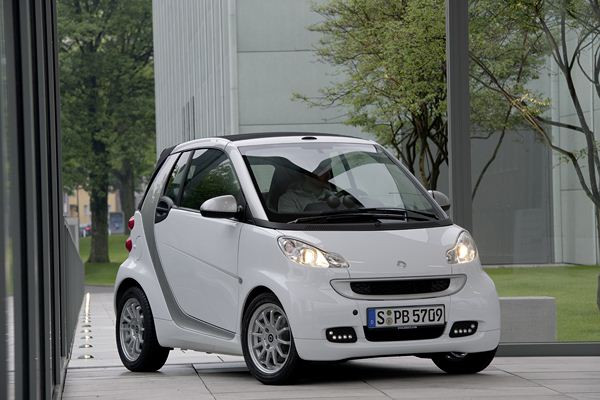 La Smart Fortwo Coupé restylée commercialisée à partir de 9 990 euros