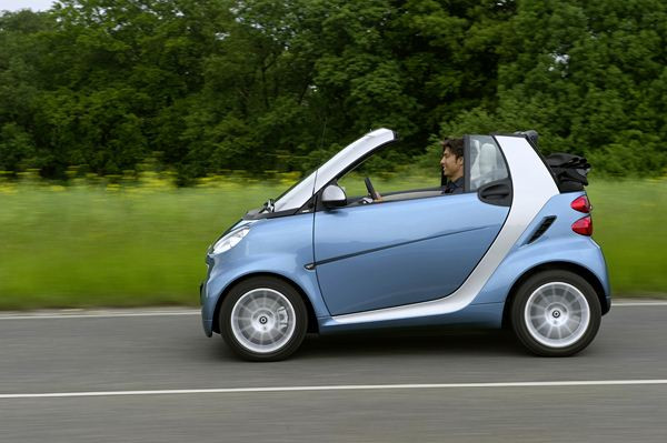La Smart Fortwo Cabriolet restylée commercialisée à partir de 13 750 euros