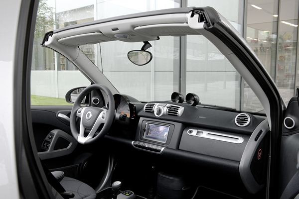 La Smart Fortwo Cabriolet restylée commercialisée à partir de 13 750 euros