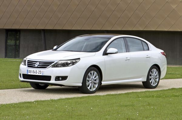 Le haut de gamme Renault prend de latitude