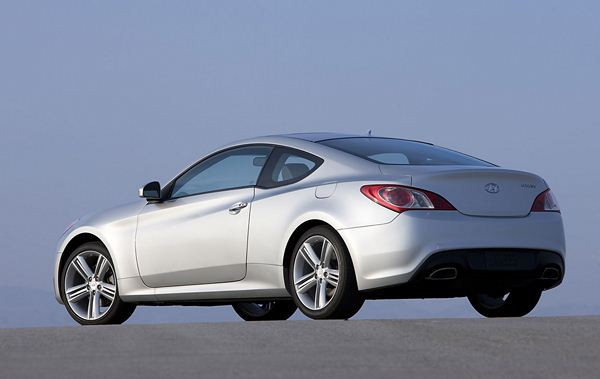 Hyundai lance son coupé Genesis