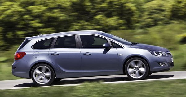 Le nouveau break Astra commercialisé à partir de 18 950 euros