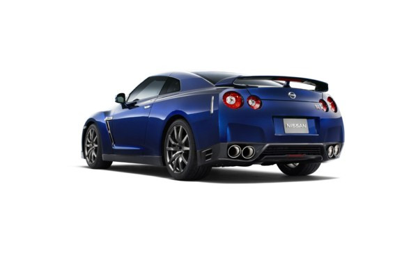 Nissan annonce le lancement de la nouvelle Nissan GT-R 2011