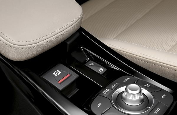 Renault lance la nouvelle Renault Laguna restylée