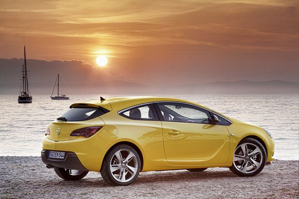 La nouvelle Opel Astra GTC commercialisée à partir de 21 400 euros