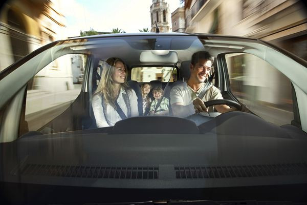 Nissan lance son nouveau véhicule familial Evalia