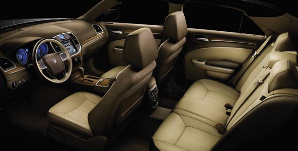 La nouvelle Lancia Thema commercialisée à partir de 43 900 euros