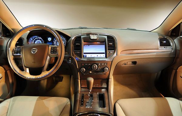 La nouvelle Lancia Thema commercialisée à partir de 43 900 euros