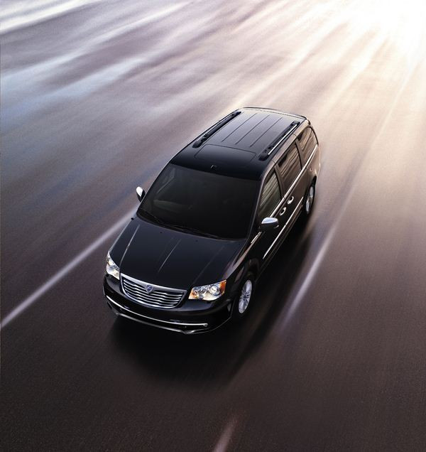 Le nouveau Lancia Voyager commercialisé à 41 900 euros