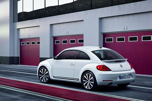 La nouvelle Coccinelle commercialisée à partir de 16 990 euros