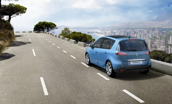 Le Renault Scenic s'offre un léger restyling de mi-carrière