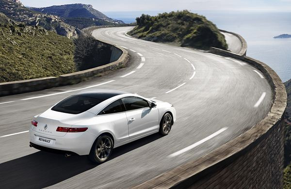 La Renault Laguna Coupé s'offre de légères retouches