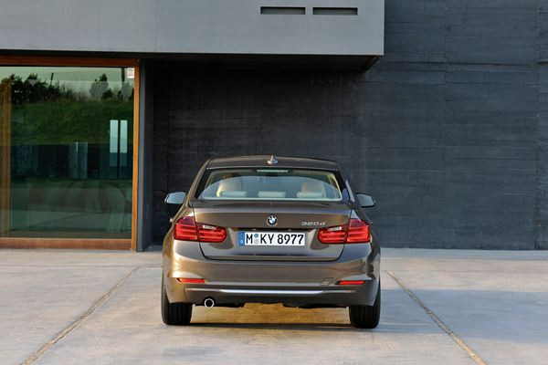 La sixième génération de la BMW Série 3 commercialisée à partir de 35 600 euros