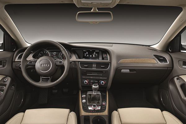 L'Audi A4 restylée commercialisée à partir de 27 000 euros