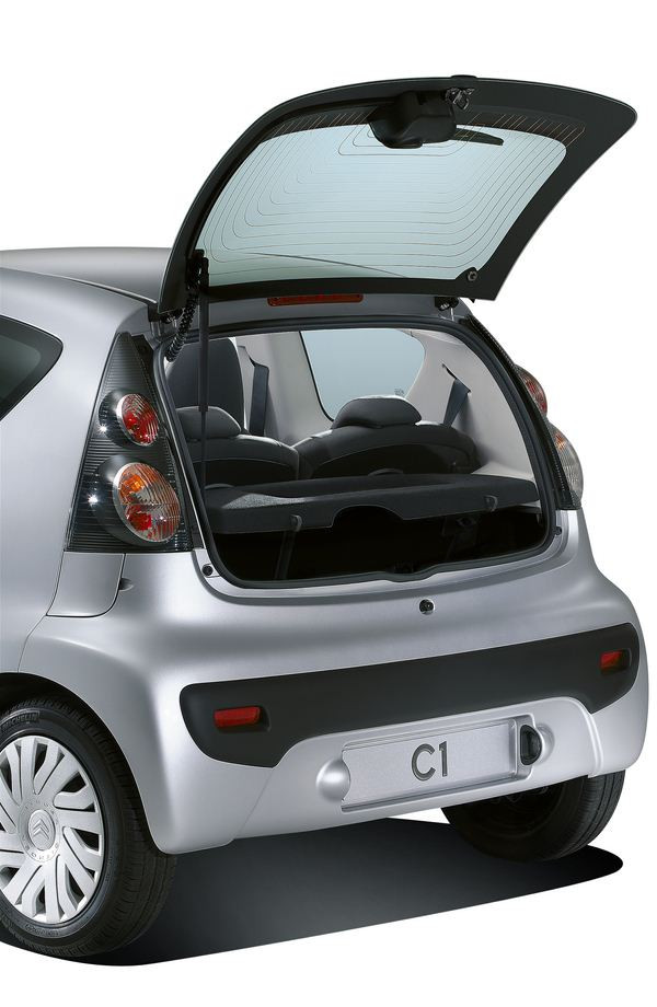 La Citroën C1 restylée démarre à partir de 9 450 euros