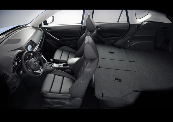 Premier prix à 24 890 euros pour le nouveau crossover compact CX-5 Mazda