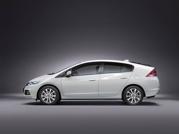 La Honda Insight s'offre un léger restylage