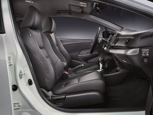 La Honda Insight s'offre un léger restylage