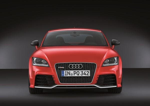 L'Audi TT RS plus s'offre un cinq cylindres de 360 chevaux