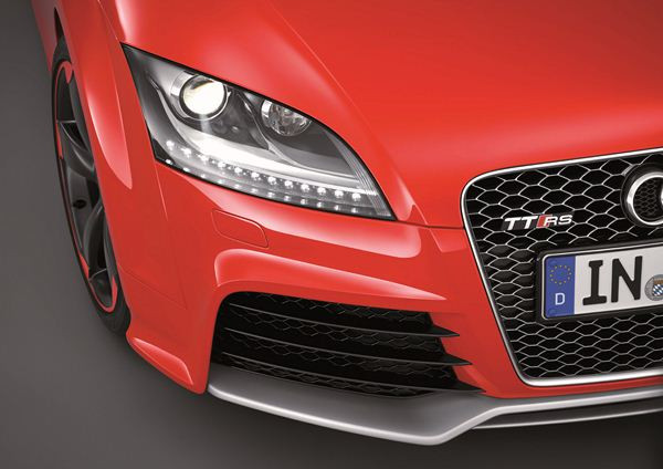 L'Audi TT RS plus s'offre un cinq cylindres de 360 chevaux