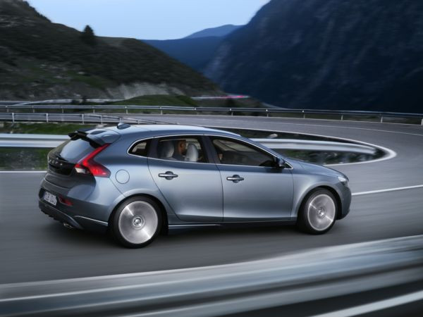 La nouvelle compacte Volvo V40 commercialisée à partir de 24 980 euros