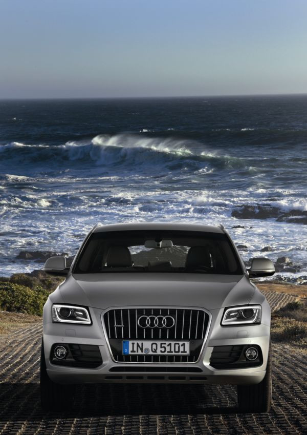 L’Audi Q5 s’offre un design dynamisé et six nouveaux moteurs