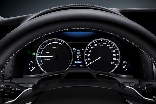 Lexus lance la nouvelle berline GS 450h hybride