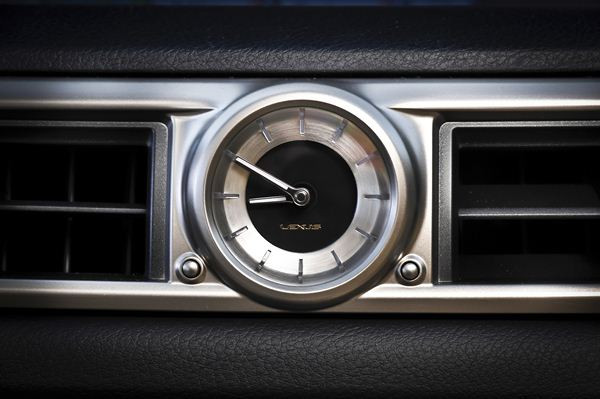 Lexus lance la nouvelle berline GS 450h hybride