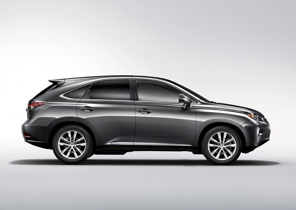 Le Lexus RX 450h Full Hybrid s'offre un léger restyling