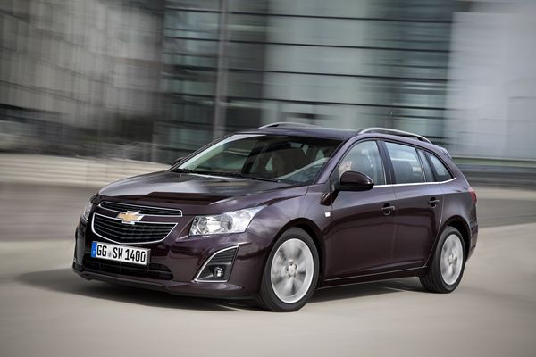 Le break Chevrolet Cruze SW commercialisé à partir de 17 800 euros